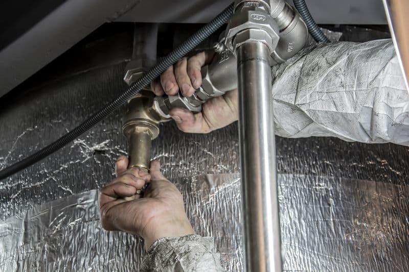 Fontanería — Instalaciones de agua, desagüe, gas y sanitarios.